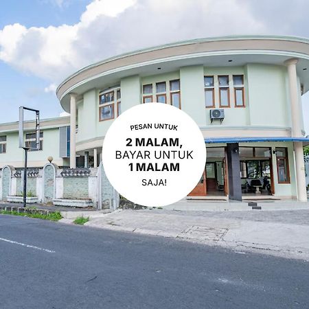 Collection O Tasikmalaya Near Stadium Wiradadaha Formerly Hotel Abadi Extérieur photo